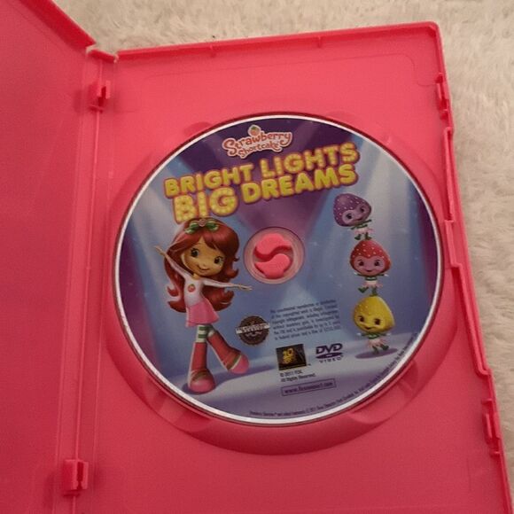 Strawberry Shortcake Bright Lights Big Dreams DVD Movie - Picture 4 of 4
